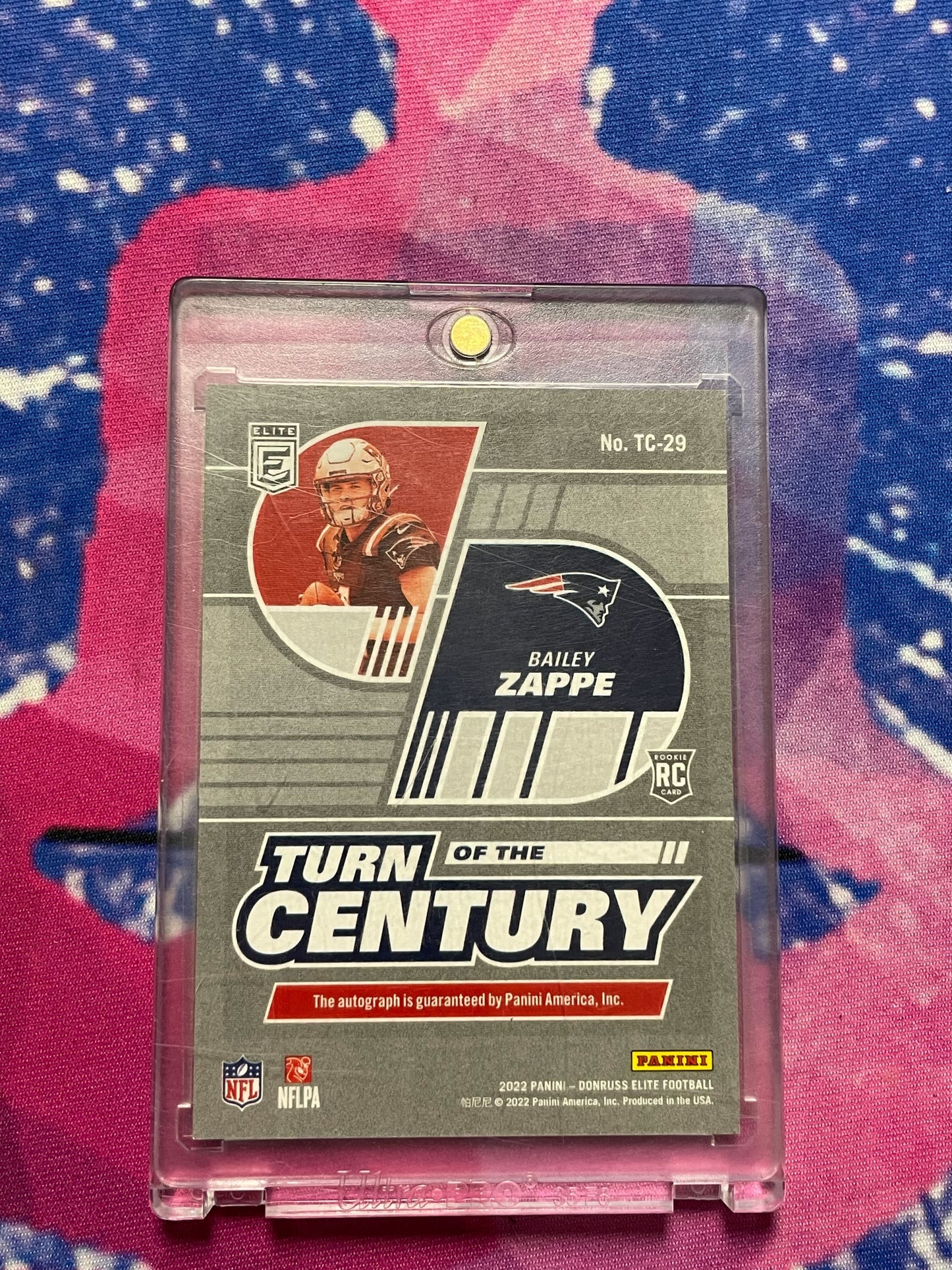 2022 Panini Donruss Elite Bailey Zappe Turn of the Century Rookie Auto 133/199 (Card ships in top loader, the one-touch is not included unless otherwise noted)